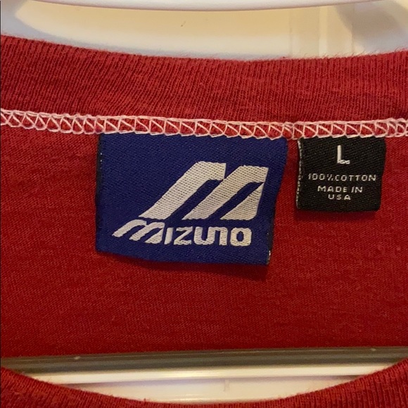 Women’s Mizuno Tshirt - Picture 2 of 3